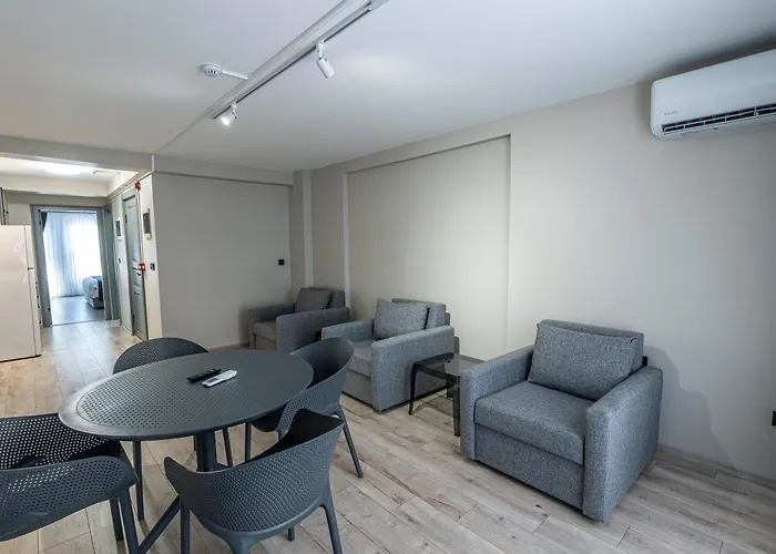 Calanthe Residence